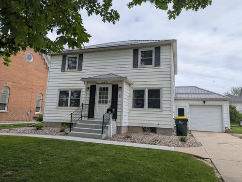 25 2nd Ave Nw, Waukon, IA, 52172-1603 | Card Image