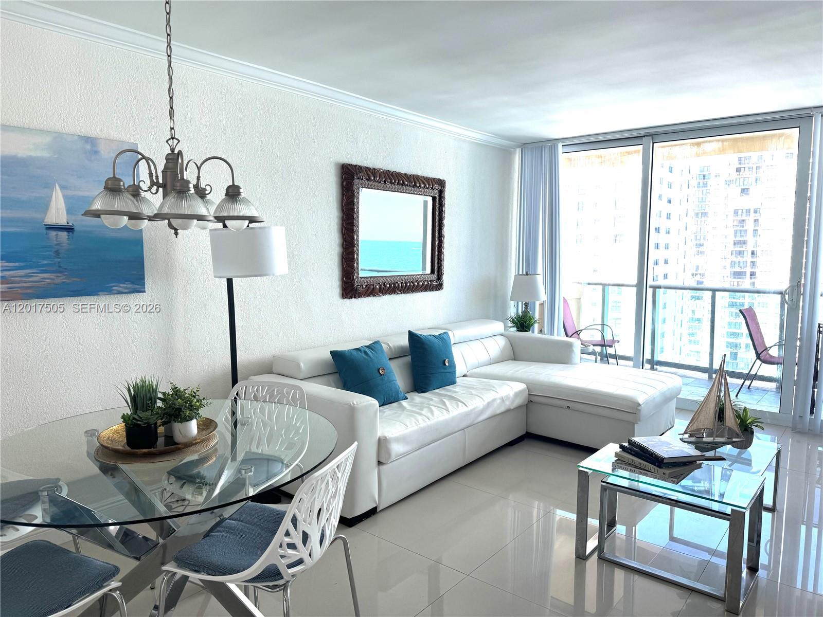 Residential Lease in Hollywood 4