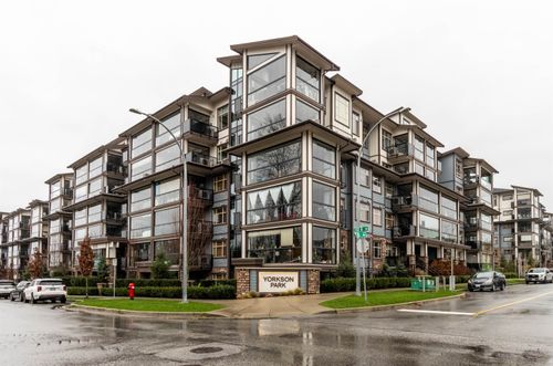 {{alt}} | Card Image