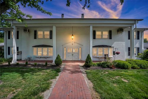 77-7 Meadowlawn Dr, Mentor, OH, 44060-6248 | Card Image