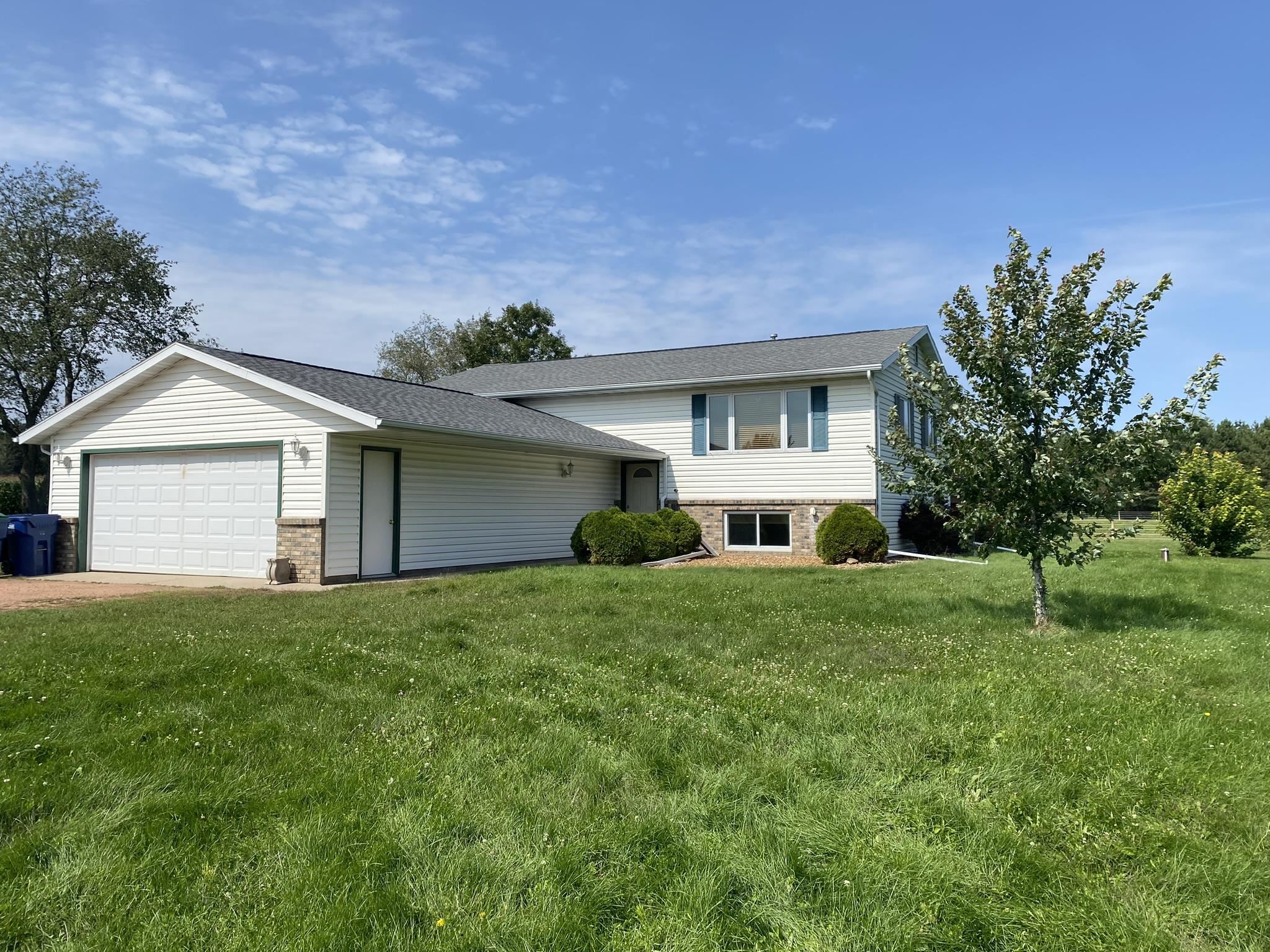 Hilly Acres Rd, Hatley, WI 54440