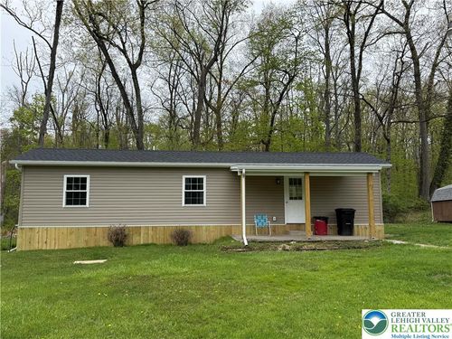 311 Rutt Rd, Bangor, PA, 18013-9607 | Card Image