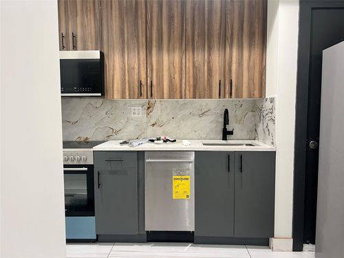 apt-5-1614 Harrison St, Hollywood, FL, 33020-6830 | Card Image