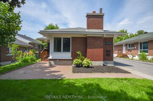 1300 Field St, Ottawa, ON, K2C2R3 | Card Image