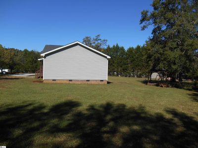 83 Brookwood Circle, Home with 4 bedrooms, 3 bathrooms and null parking in Laurens SC | Image 3