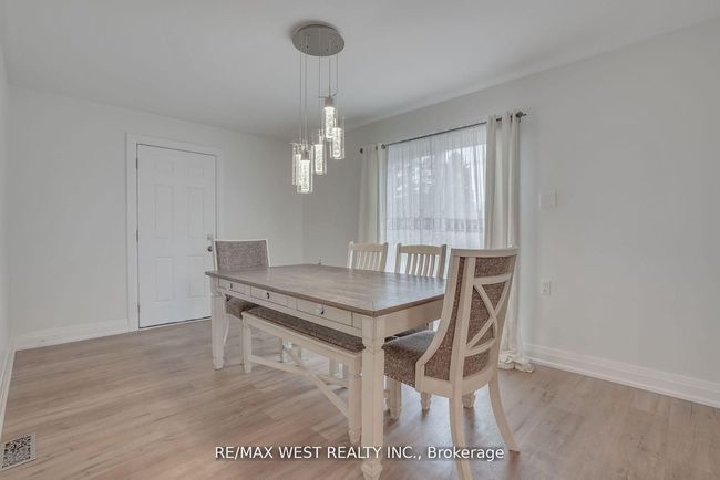8709 9 Th Line, House other with 3 bedrooms, 3 bathrooms and 8 parking in Utopia ON | Image 6