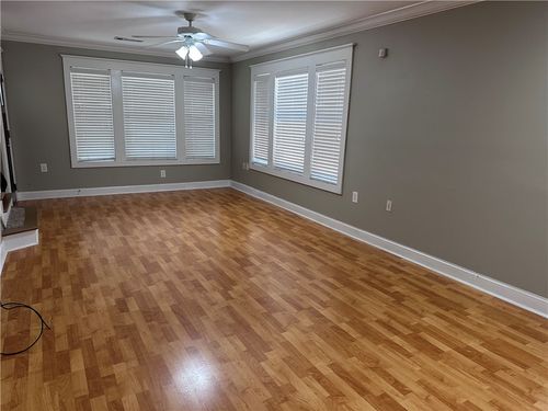 apt-511-1725 Harvey Mitchell Pkwy S, College Station, TX, 77840-6418 | Card Image