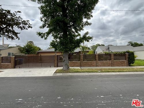 6550 Van Noord Ave, North Hollywood, CA, 91606-1103 | Card Image