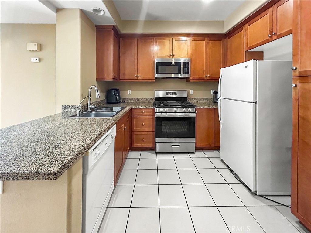 Residential Lease in Los Angeles 5