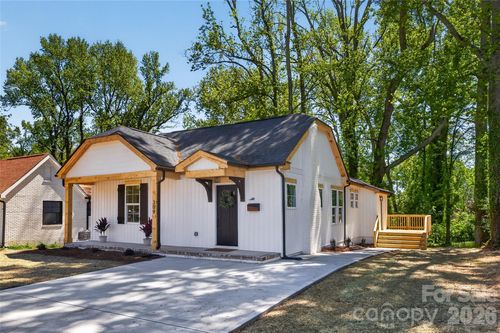 309 W Gold St, Kings Mountain, NC, 28086-3514 | Card Image