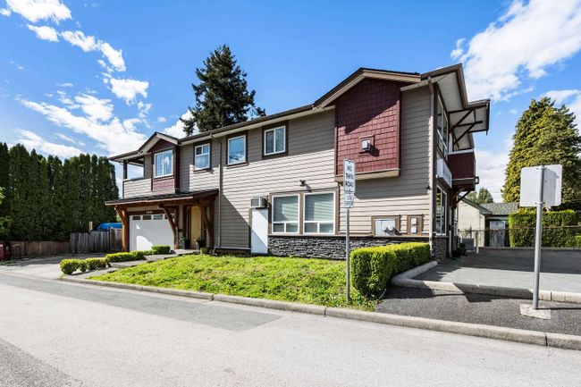 2807 Maple Street, House other with 4 bedrooms, 4 bathrooms and 10 parking in Abbotsford BC | Image 1