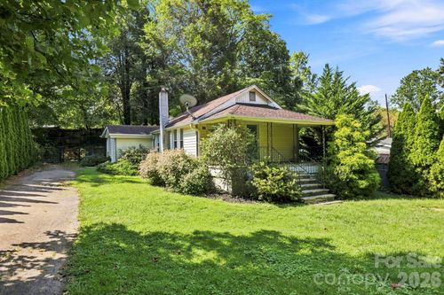 221 N Fork Rd, Black Mountain, NC, 28711-9489 | Card Image