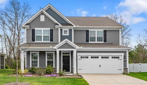 4218 Pelican St, High Point, NC, 27265-9735 | Card Image