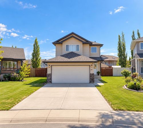 19 Oldring Cres, Red Deer, AB, T4P3W1 | Card Image