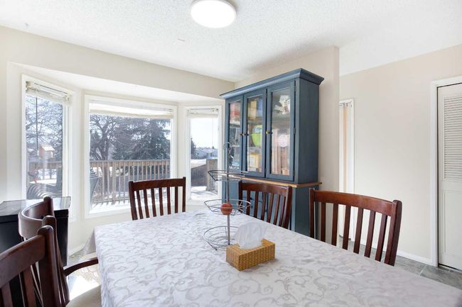647 Whiteridge Way Ne, Home with 5 bedrooms, 2 bathrooms and 2 parking in Calgary AB | Image 6