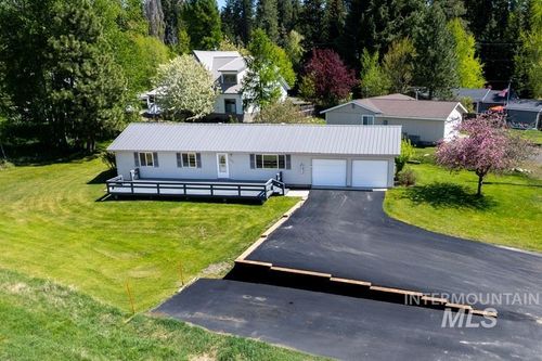 1605 Lawrence Dr, McCall, ID, 83638 | Card Image