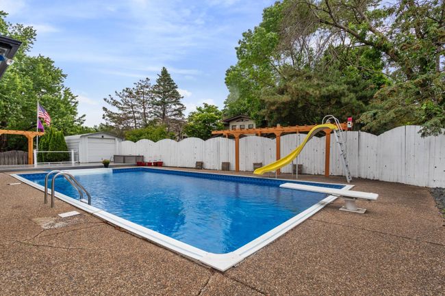 Awesome inground pool! The Heater and liner are only 3 years old | Image 7