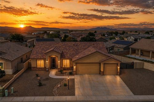 4143 N Stampede Rd, Kingman, AZ, 86401-7471 | Card Image