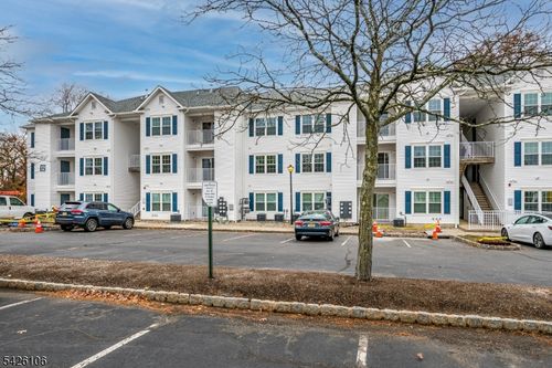 1233 Waterford Dr, Edison, NJ, 08817-1926 | Card Image