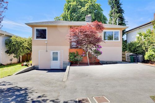 251 Sims Ave, Victoria, BC, V8Z1K4 | Card Image