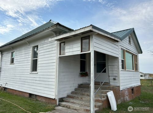 4 Sw Raymond St, Wilbur, WA, 99185-8928 | Card Image