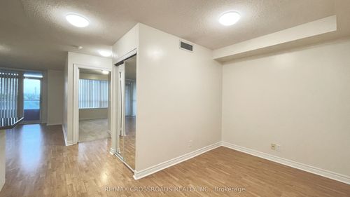 607-33 Cox Blvd, Markham, ON, L3R8A6 | Card Image