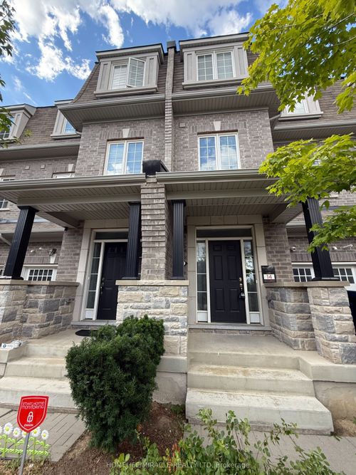 8 Pomarine Way, Brampton, ON, L6X5R6 | Card Image