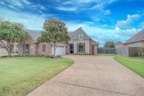 403 Half Moon Ln, Bossier City, LA, 71111-5570 | Card Image