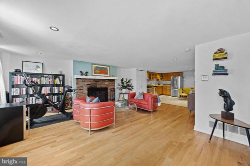 3-826 S 2nd St, PHILADELPHIA, PA, 19147-3456 | Card Image