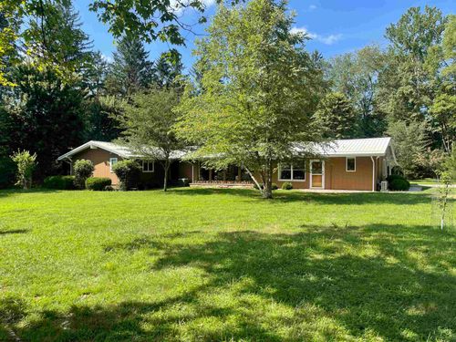 20 Mount Vista Dr, Buckhannon, WV, 26201-9402 | Card Image