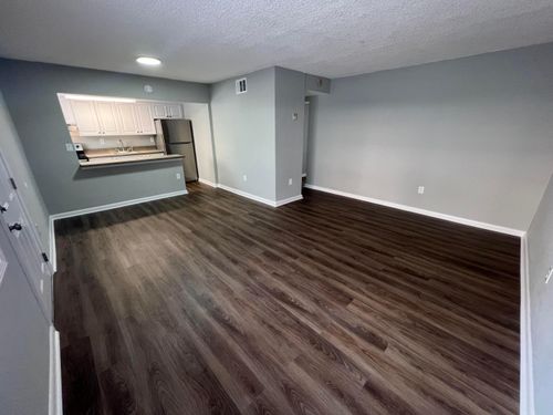 3-2561 Nw 135th St, Miami, FL, 33167-1368 | Card Image