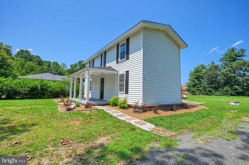 14040 W Patrick Henry Rd, DOSWELL, VA, 23047-2059 | Card Image