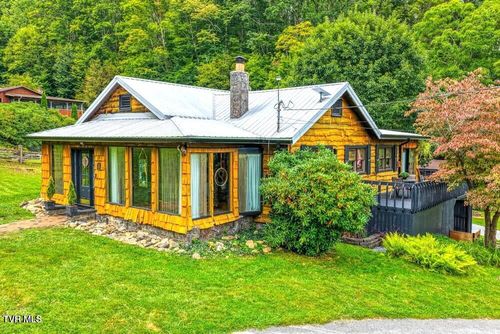 1708 Highway 143, Roan Mountain, TN, 37687-3534 | Card Image