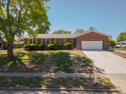 1717 Cook Dr, Normal, IL, 61761-2322 | Card Image