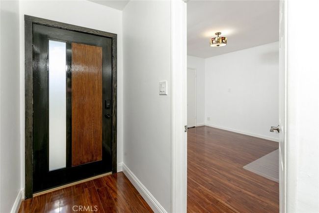 20355 Mobile St, House other with 3 bedrooms, 2 bathrooms and null parking in Winnetka CA | Image 21