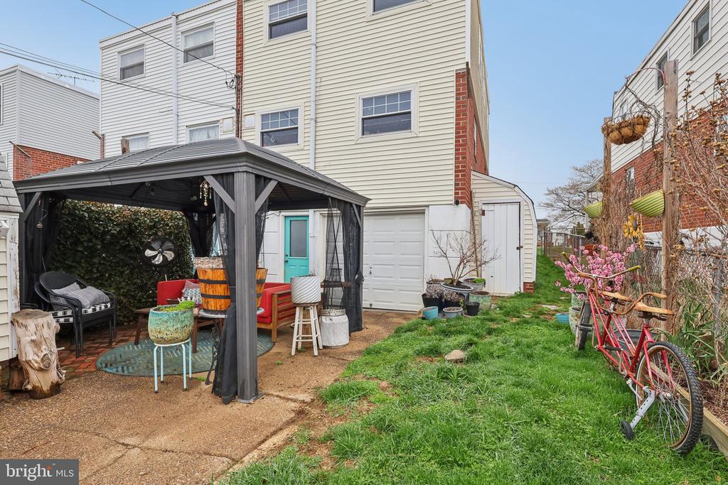 Residential in PHILADELPHIA 3