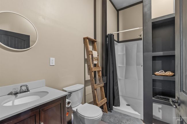 520 Valley View Dr, House other with 5 bedrooms, 4 bathrooms and null parking in Lenore ID | Image 31