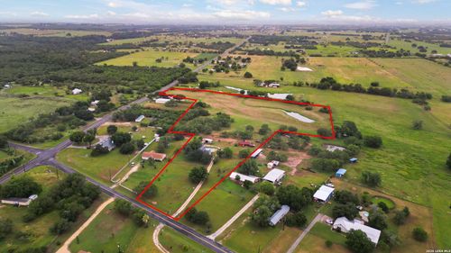 12591 La Vernia Rd, Saint Hedwig, TX, 78152-8408 | Card Image