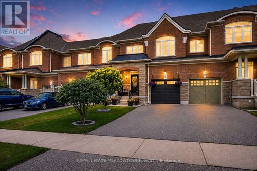9 Mclaughlin Avenue, Milton (WI Willmott), ON, L9T7H3 | Card Image