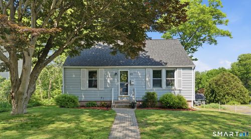 93 Flyers Dr, Norwich, CT, 06360-1731 | Card Image