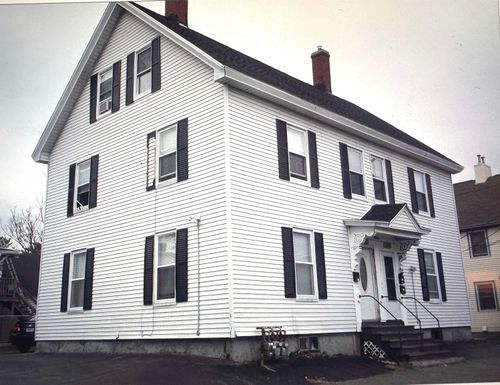 10 Malvern St, Manchester, NH, 03104-5066 | Card Image