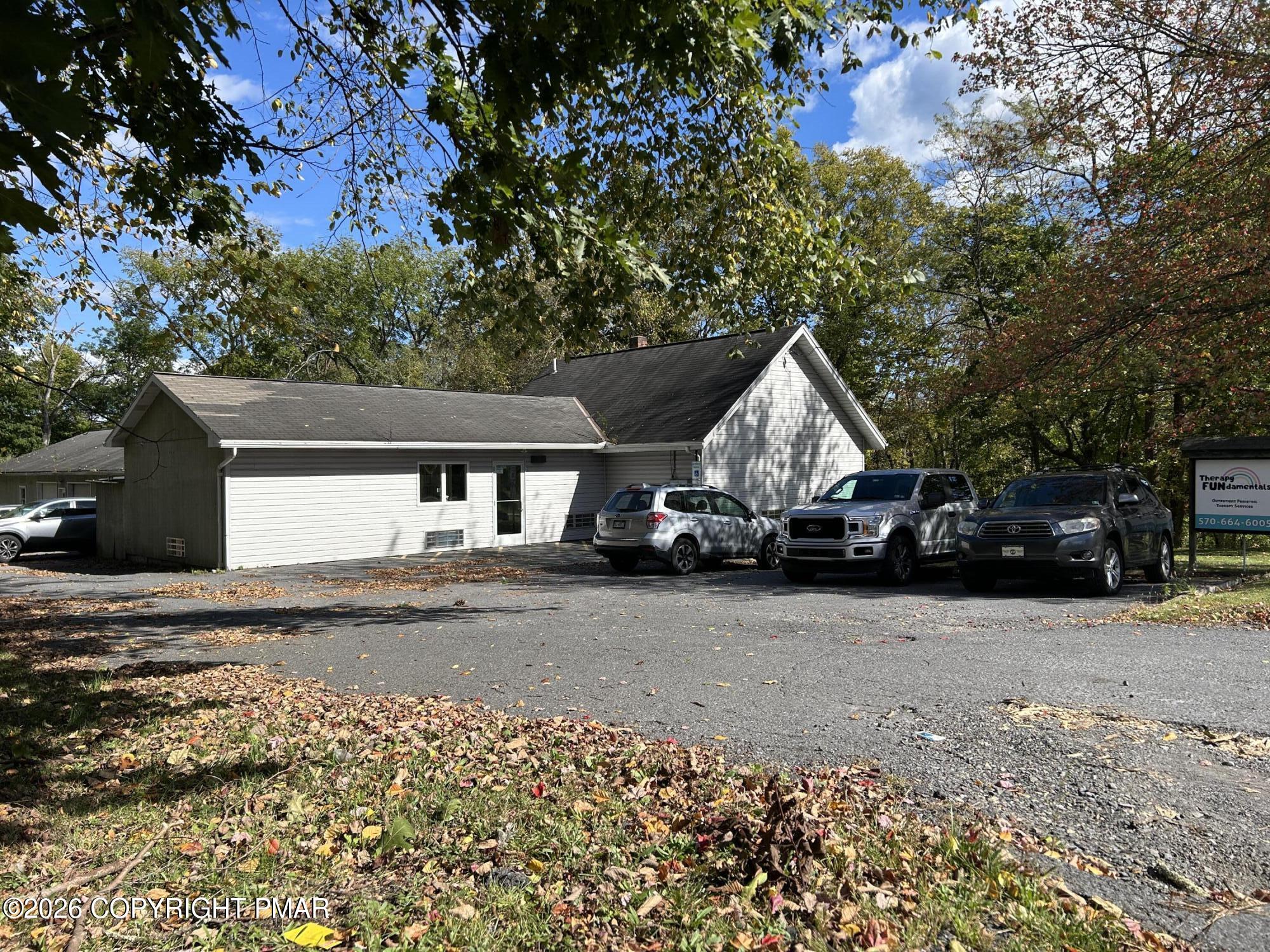 511 Independence Rd, East Stroudsburg, PA 18301