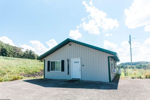 3062 Moyers Rd, Bruceton Mills, WV, 26525-7266 | Card Image