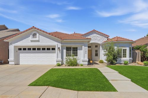 1740 N Mckelvy Avenue, Clovis, CA, 93619 | Card Image