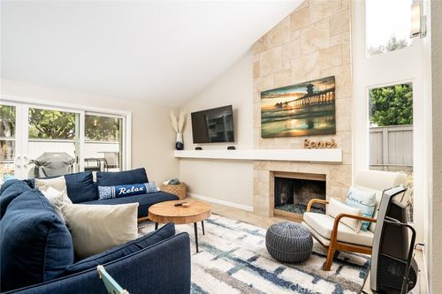 7195 Little Harbor Dr, Huntington Beach, CA, 92648-3011 | Card Image