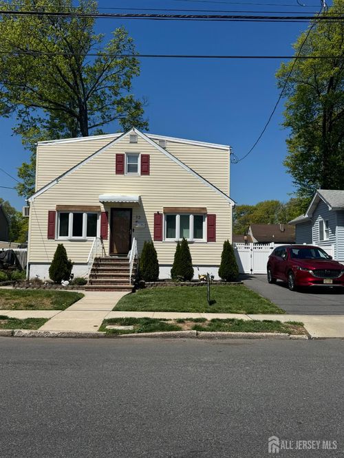13 W Park Ave, Avenel, NJ, 07001-1420 | Card Image