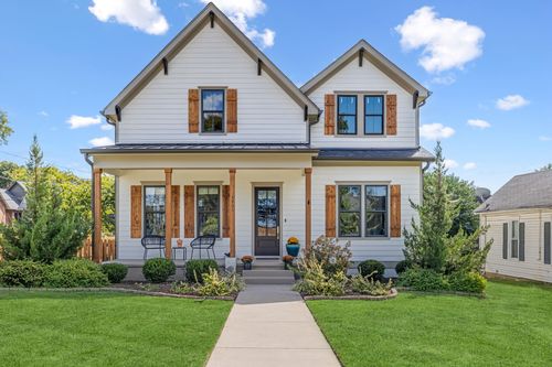 3901 Park Ave, Nashville, TN, 37209-3742 | Card Image