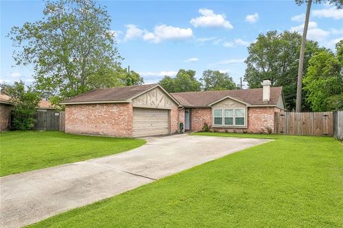 113 Celeste Cir, Slidell, LA, 70458-1231 | Card Image