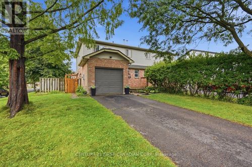 242 Martinet Ave, London, ON, N5V4B2 | Card Image