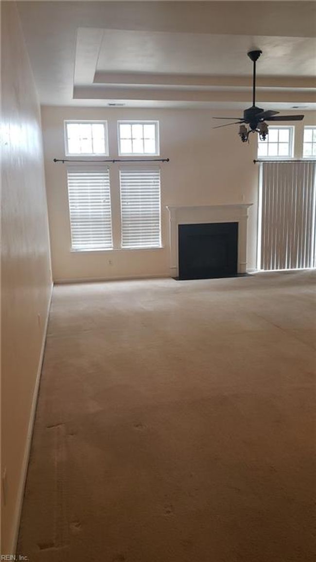 1013 Point Way, House attached with 3 bedrooms, 2 bathrooms and null parking in Carrollton VA | Image 7